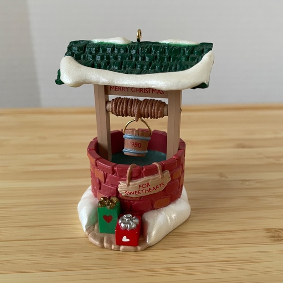 Lot 3 Hallmark Ornaments 1988 Club Sleigh 1990 Wishing Well 1996 Gazebo NO boxes - Picture 8 of 10